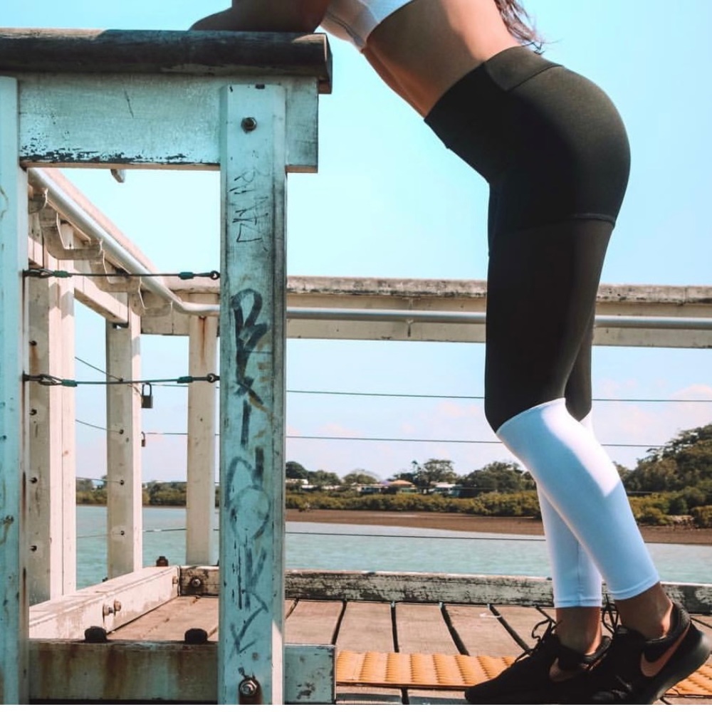 Black and white full leggings